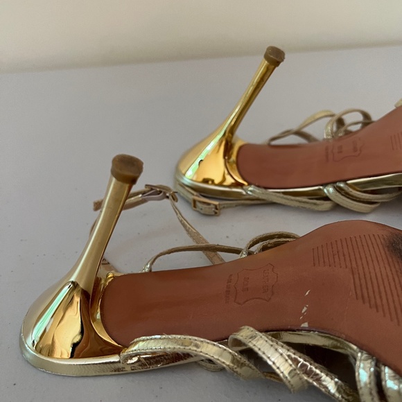 Stuart Weitzman size 9.5 gold high heel sandals - Picture 4 of 11